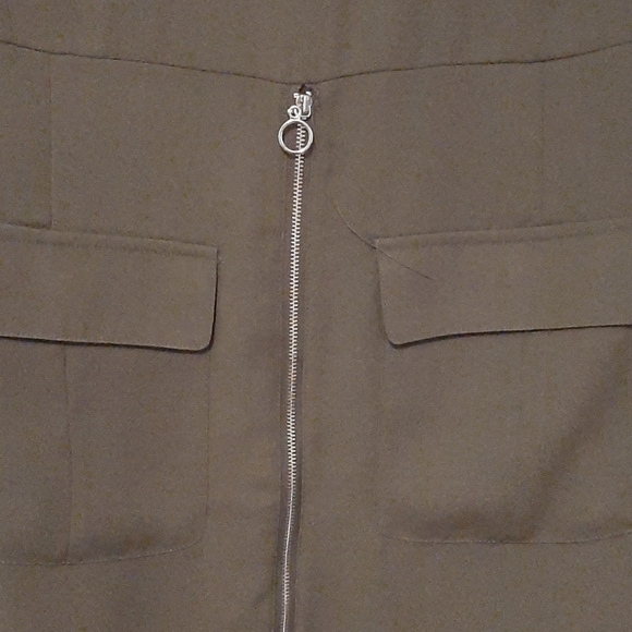 Forever 21 - Picture 2 of 2